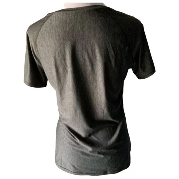 Under Armour Women's HeatGear Fitted Top size M - Picture 3 of 5